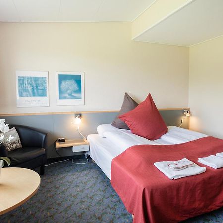 Hotel Vissenbjerg Storkro Bagian luar foto